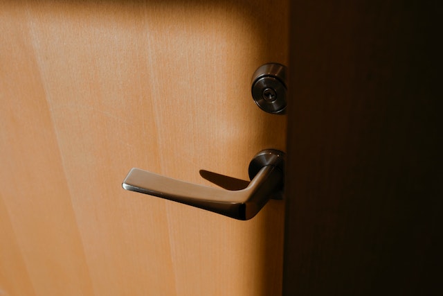 door handle and lock